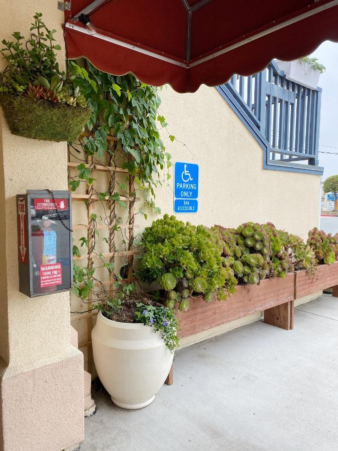 Monarch Valley Inn Marina At Monterey Bay Exterior foto